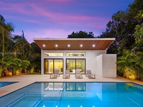 290 NW 48th St, Miami FL 33127