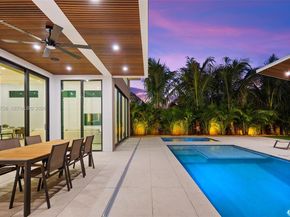 290 NW 48th St, Miami FL 33127