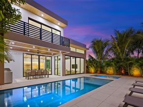 290 NW 48th St, Miami FL 33127