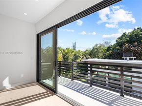 290 NW 48th St, Miami FL 33127