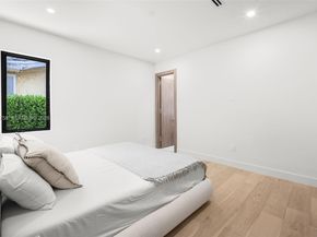 290 NW 48th St, Miami FL 33127