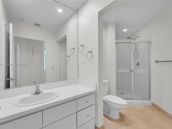 1 Century Ln 202, Miami Beach FL 33139