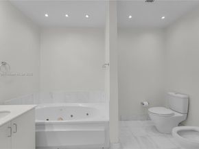 1 Century Ln 202, Miami Beach FL 33139