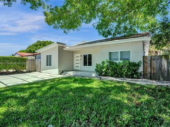 1313 NE 15th Ave