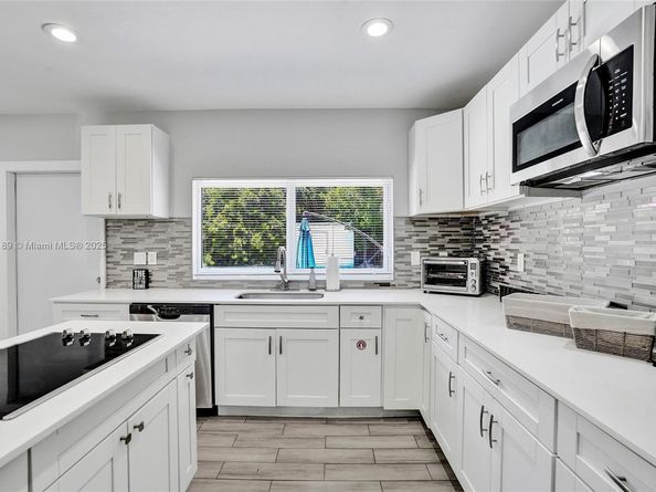 1313 NE 15th Ave, Fort Lauderdale FL 33304