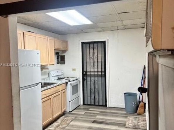 2450 NW 157th St Rd, Miami Gardens FL 33054