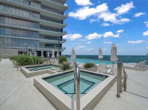 300 Biscayne Boulevard Way #2804 2804, Miami FL 33131
