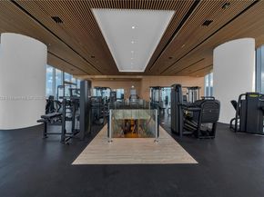 300 Biscayne Boulevard Way #2804 2804, Miami FL 33131