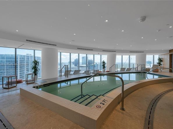 300 Biscayne Boulevard Way #2804 2804, Miami FL 33131