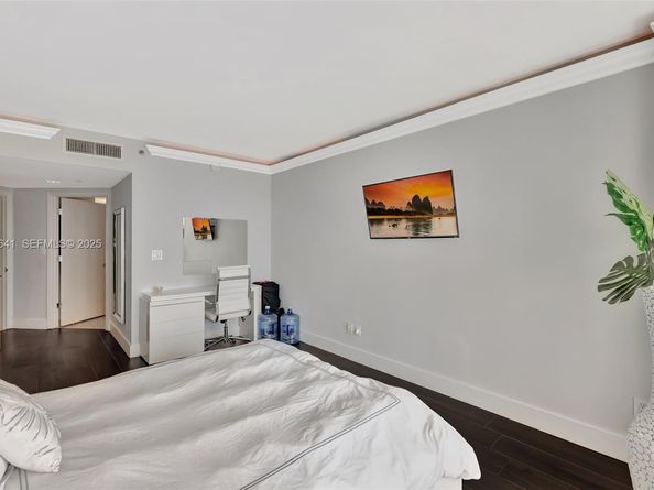 7000 Island Blvd 1701, Aventura FL 33160