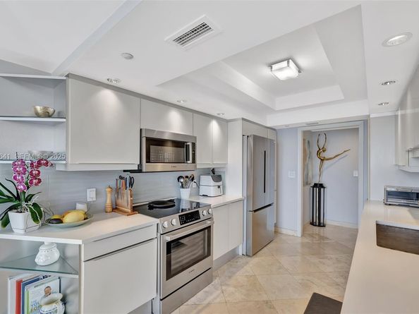 7000 Island Blvd 1701, Aventura FL 33160