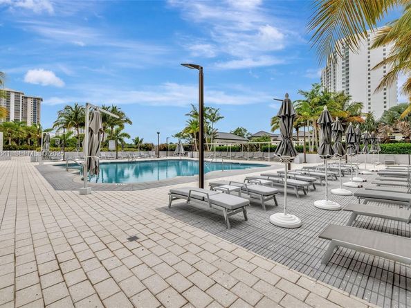 7000 Island Blvd 1701, Aventura FL 33160