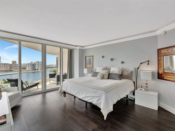 7000 Island Blvd 1701, Aventura FL 33160