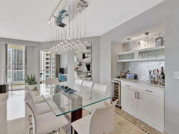 7000 Island Blvd 1701, Aventura FL 33160