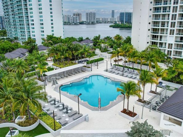 7000 Island Blvd 1701, Aventura FL 33160