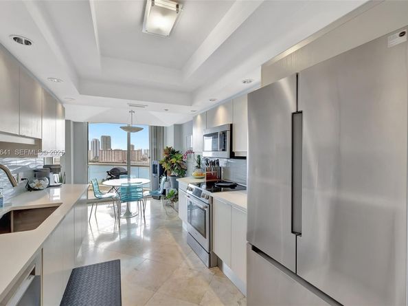 7000 Island Blvd 1701, Aventura FL 33160