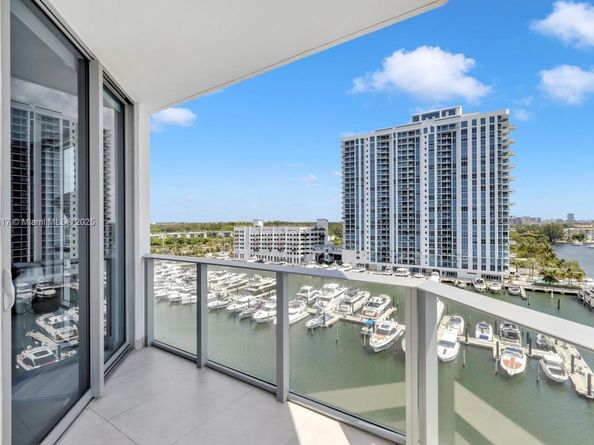 17111 Biscayne Blvd 909, North Miami Beach FL 33160