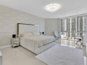 17111 Biscayne Blvd 909, North Miami Beach FL 33160