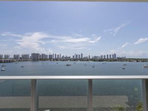 17111 Biscayne Blvd 909, North Miami Beach FL 33160