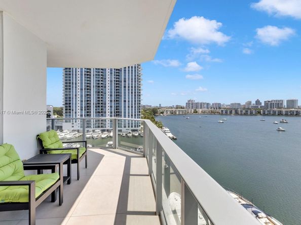 17111 Biscayne Blvd 909, North Miami Beach FL 33160