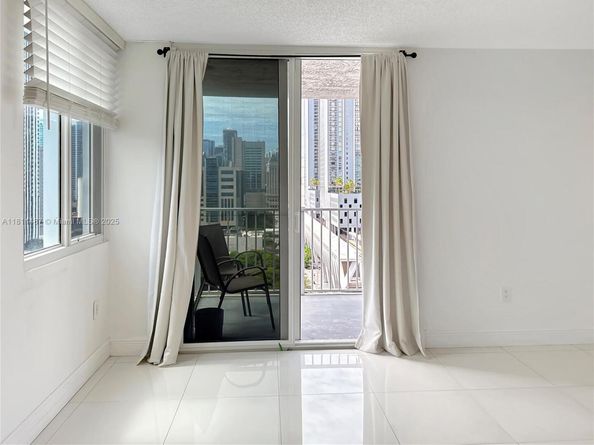 850 N Miami Ave W1903, Miami FL 33136