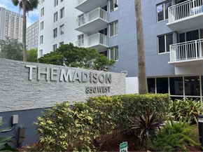 850 N Miami Ave W1903, Miami FL 33136
