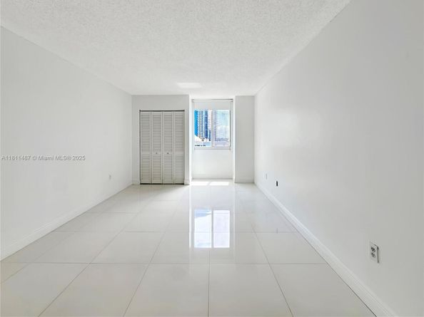 850 N Miami Ave W1903, Miami FL 33136