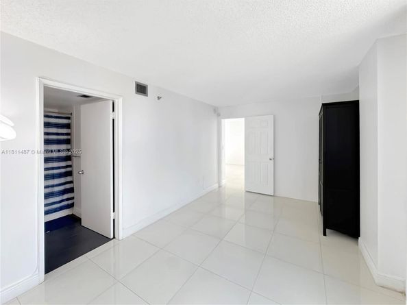 850 N Miami Ave W1903, Miami FL 33136