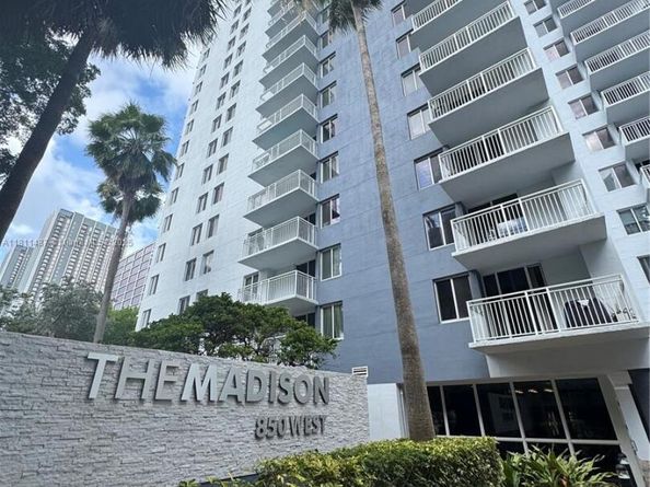 850 N Miami Ave W1903, Miami FL 33136