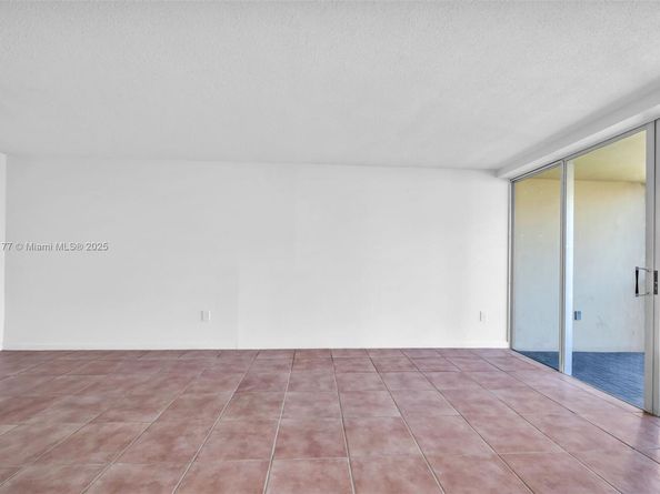 1770 NE 191st St 5081, Miami FL 33179