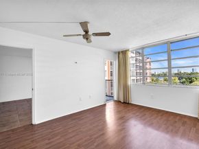 1770 NE 191st St 5081, Miami FL 33179