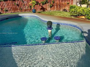 2406 Marathon Ln, Fort Lauderdale FL 33312