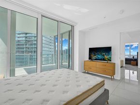 851 NE 1st Ave 2912, Miami FL 33132