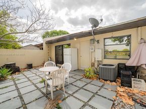 5229 SW 139th Ct, Miami FL 33175