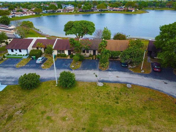 5229 SW 139th Ct, Miami FL 33175