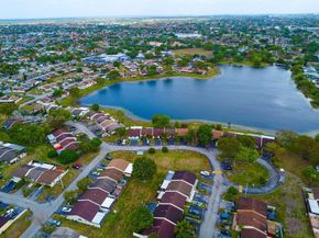 5229 SW 139th Ct, Miami FL 33175