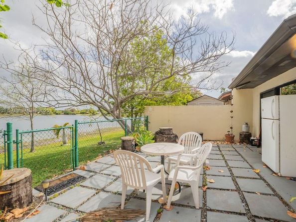 5229 SW 139th Ct, Miami FL 33175