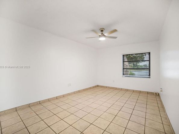 5229 SW 139th Ct, Miami FL 33175