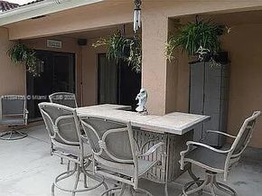 5920 York Ln, Davie FL 33331