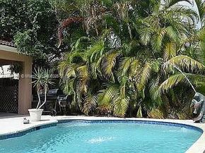 5920 York Ln, Davie FL 33331