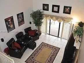 5920 York Ln, Davie FL 33331