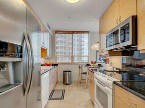 801 Brickell Key Blvd 1601, Miami FL 33131