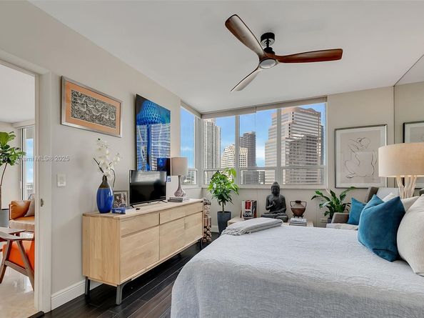 801 Brickell Key Blvd 1601, Miami FL 33131
