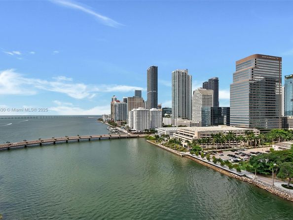801 Brickell Key Blvd 1601, Miami FL 33131