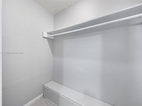 6442 Oak St, Hollywood FL 33024