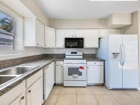 6442 Oak St, Hollywood FL 33024