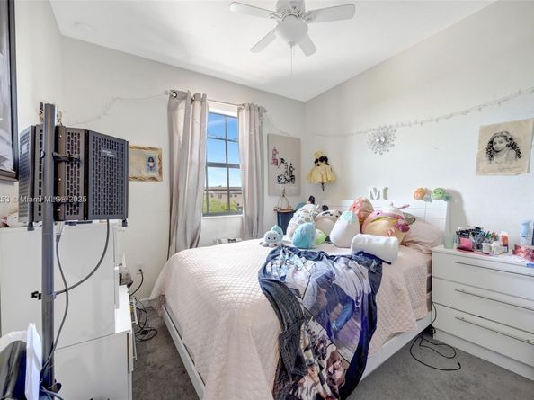 3777 SE 1st St, Homestead FL 33033