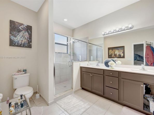 3777 SE 1st St, Homestead FL 33033