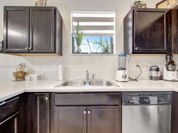 3777 SE 1st St, Homestead FL 33033