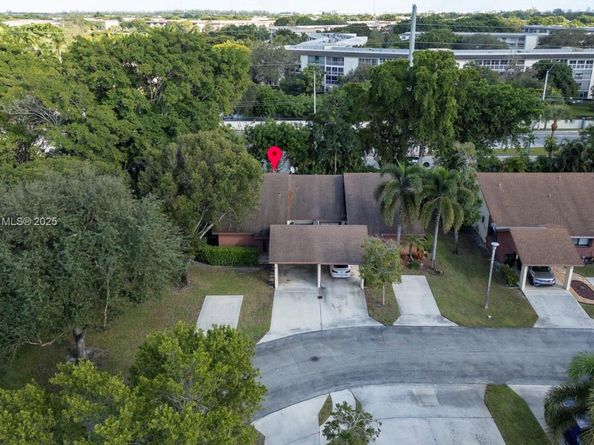 1858 Tamarind Ln, Coconut Creek FL 33063